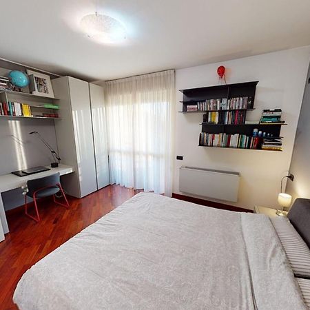 Apartment+Garage Near Novegro Exhibition/Linate Segrate Buitenkant foto